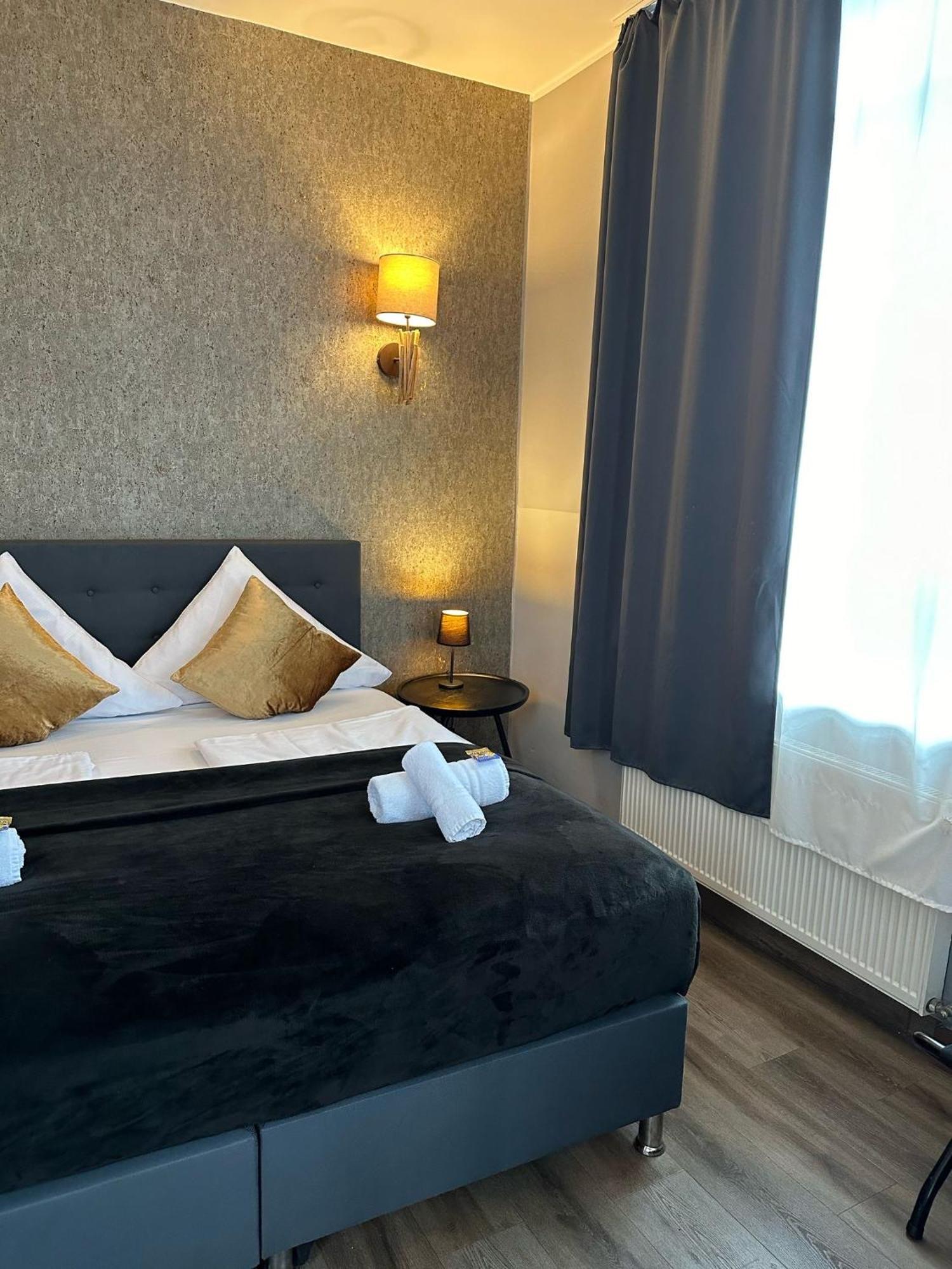 Hotel Restaurant Zum Loewen Duisburg Dış mekan fotoğraf