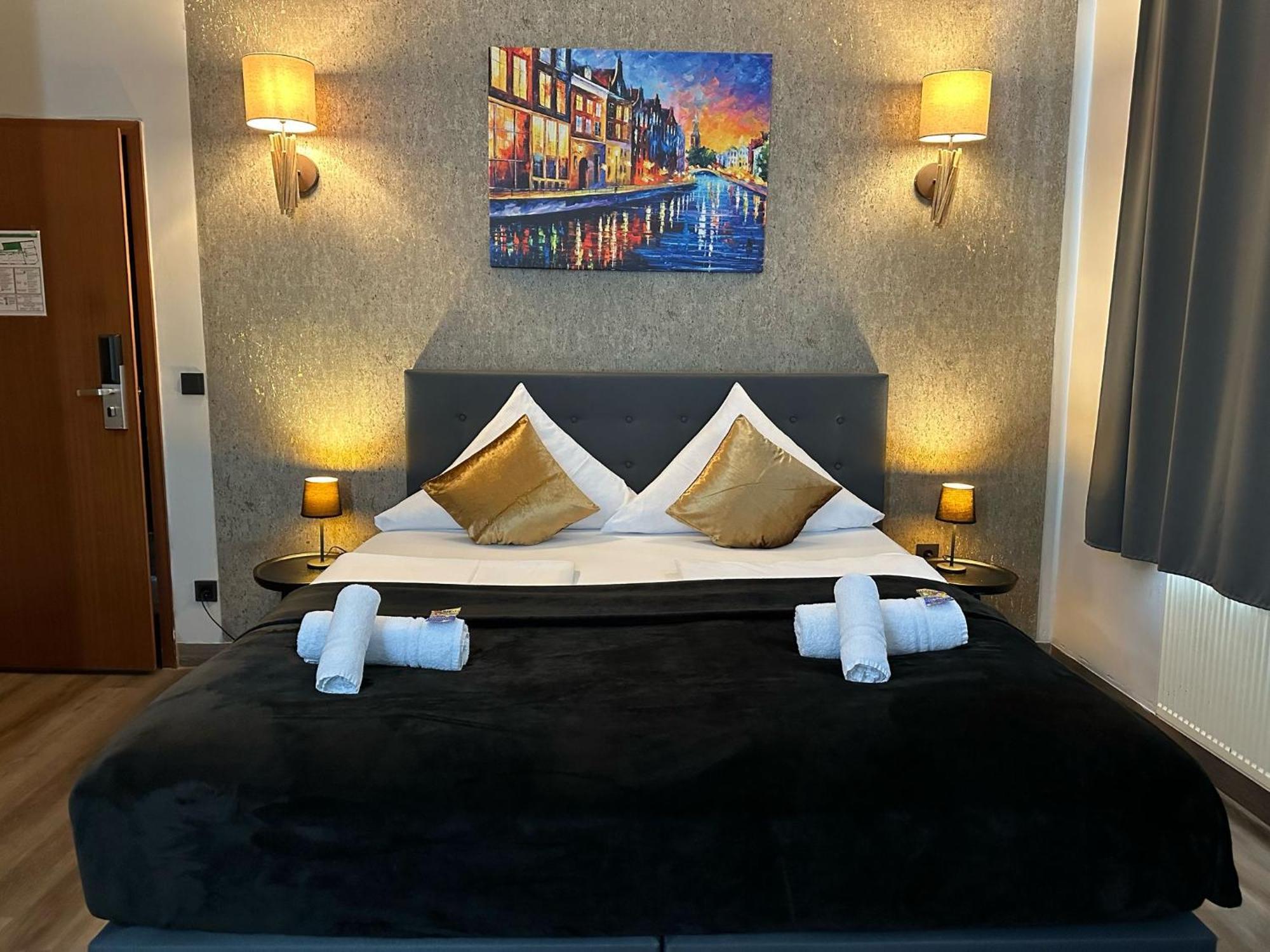 Hotel Restaurant Zum Loewen Duisburg Dış mekan fotoğraf