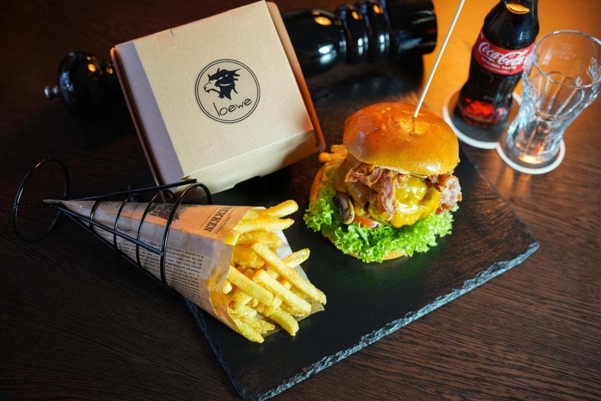 Hotel Restaurant Zum Loewen Duisburg Dış mekan fotoğraf